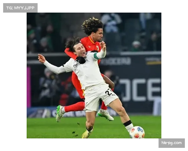 战术板:图解门兴格拉德巴赫四月如何通过让出控球权制造威胁 战术板:图解门兴格拉德巴赫四月如何通过让出控球权制造威胁